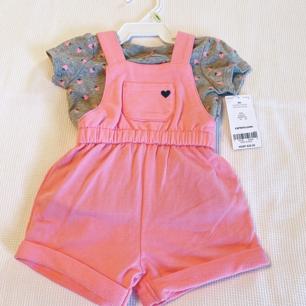 Baby Girl Carter’s 2 pieces Summer set pink and gray size 3 months